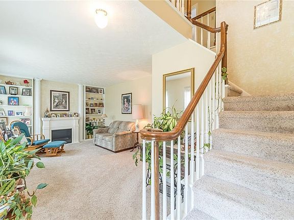 4th image of 1308 Windsor Glen Dr