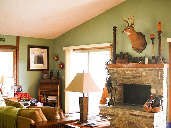 3rd image of 110 Kenny Ln