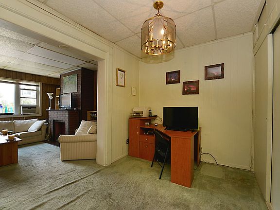 5th image of 3169 44th St
