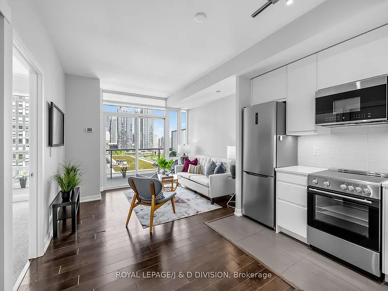 170 Fort York Blvd #1008 — Photo 3