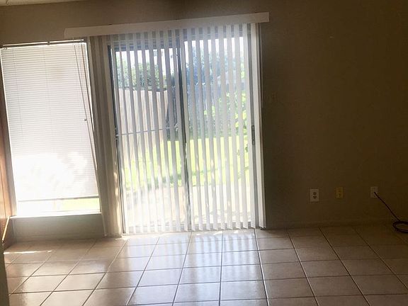 3rd image of 3301 Lodgepole Cir