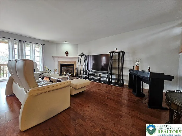 2 Tamarack Ct — Photo 6