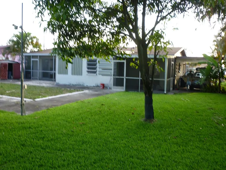 18321 NW 39th Ct — Photo 5