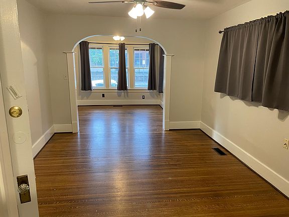 2nd image of 1600 Stevens Ave APT 2