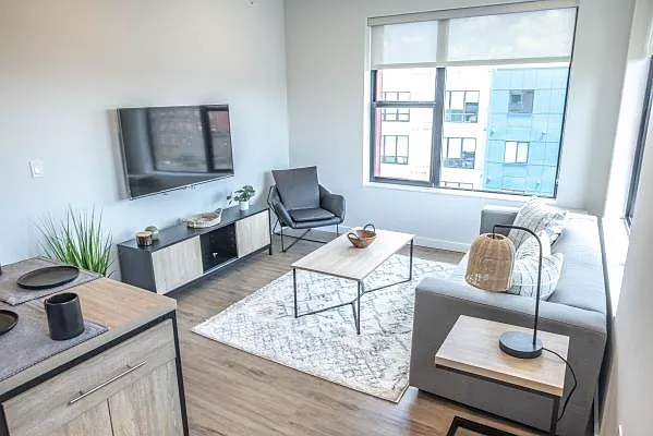 412 E Healey St #310 — Photo 4