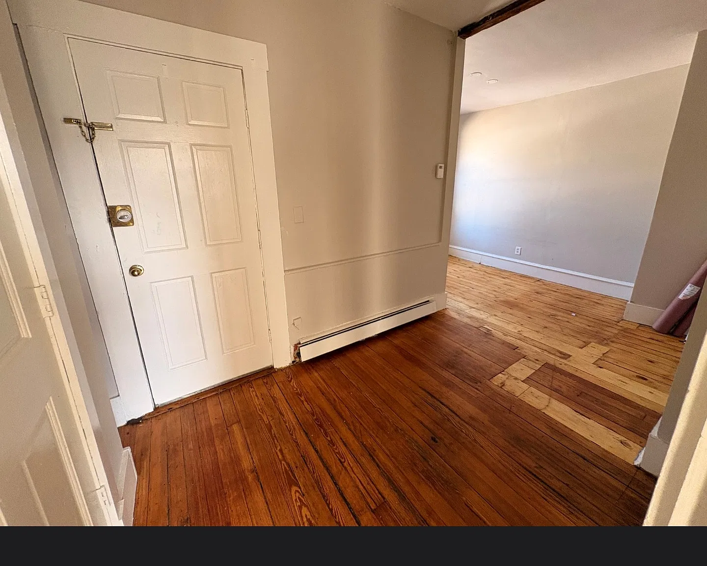 2 bed, 900 sqft, $2,250 — Photo 2