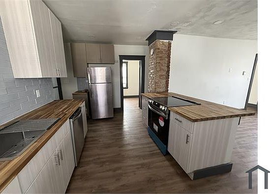 4th image of 6616 Fullerton Ave #R