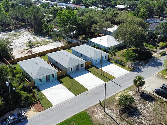 4th image of 726 Gulf View Dr