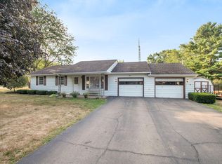 1025 Clausen Ave, Three Rivers, MI 49093