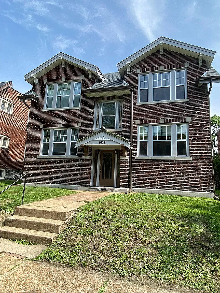 2 bed, 1220 sqft, $1,450 — Photo 1