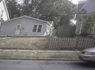 820 E Bowman St, South Bend, IN 46613