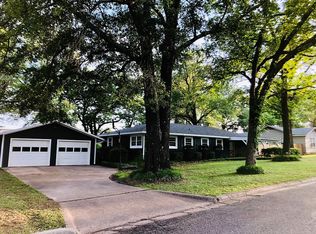 2520 Clark Ln, Paris, TX 75460