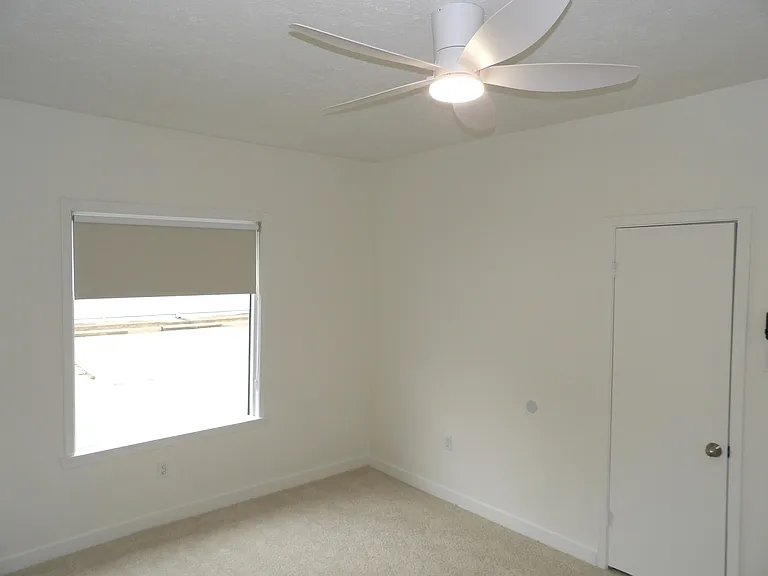 3219 Lee St — Photo 11