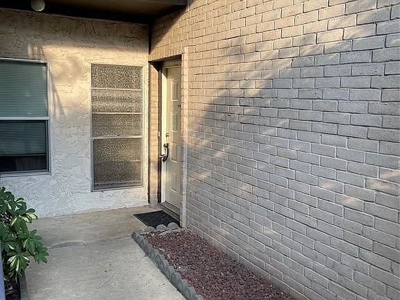 4th image of 2021 Spenwick Dr APT 517