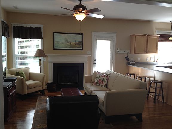 2nd image of 7404 Gilderstern Glen Ct