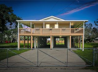 5629 Fisher St, Lafitte, LA 70067