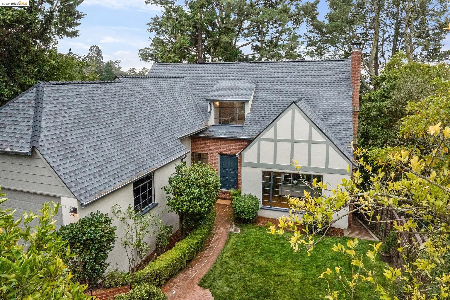1170 Sterling Ave photo 1