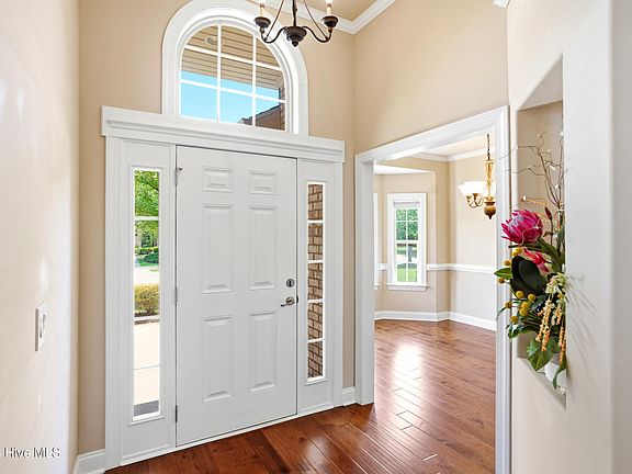 5th image of 1101 Lillibridge Drive
