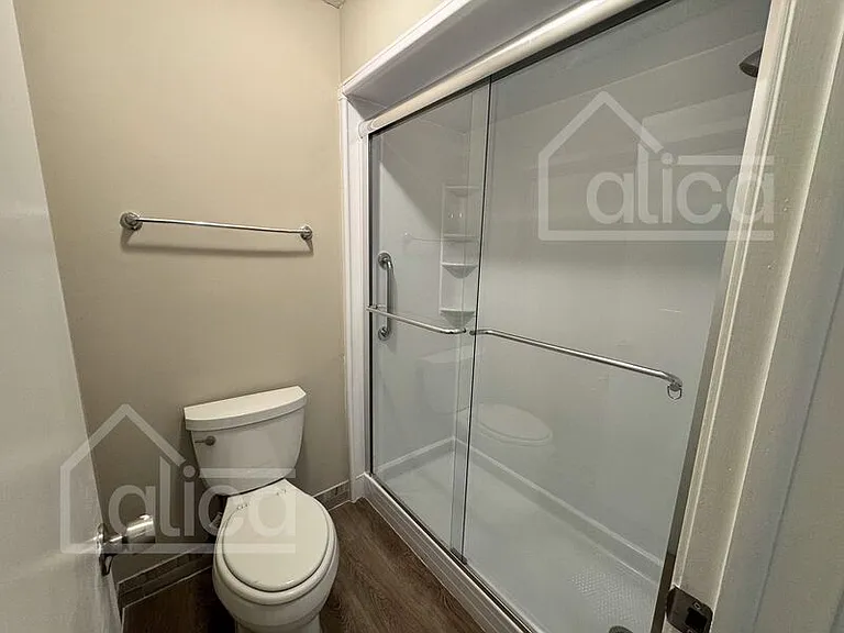 1959 Sussex Dr N — Photo 20