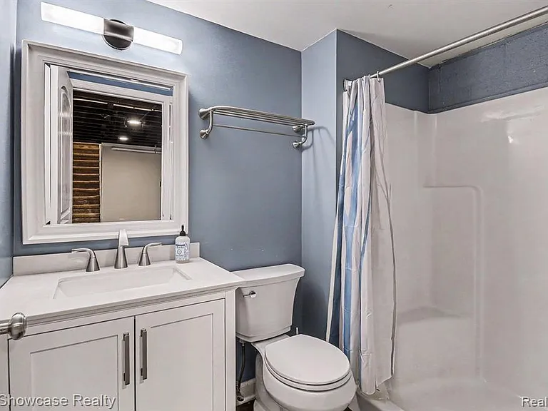 2572 Ridge Rd — Photo 29