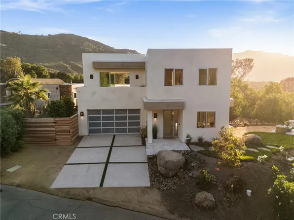 25638 Monte Nido Dr, Calabasas, CA 91302