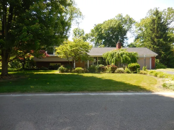 484 Summit Dr, Chillicothe, OH 45601