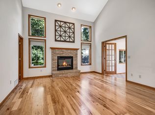 107 County Road F W, Saint Paul, MN 55127