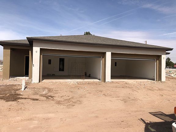 2nd image of 517 Dusk View St #A & B