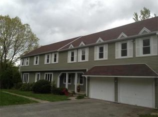 11 Wampanoag Dr, Acton, MA 01720