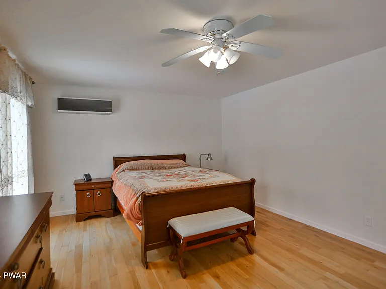 110 Stallion Dr — Photo 23