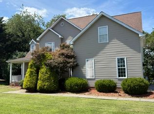 315 Horseshoe Bend Rd, Pembroke, VA 24136
