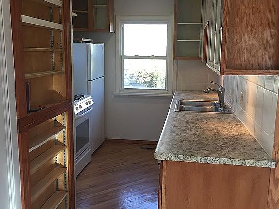 4th image of 2795 W College Ave