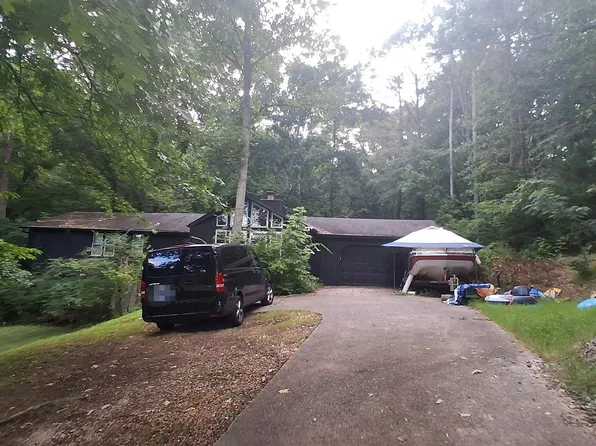 4049 Beverly Hills Dr, Pegram, TN 37143