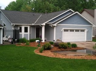 5243 E County Line Rd N, White Bear Township, MN 55110