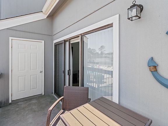 2nd image of 1890 Colony Dr. #17T
