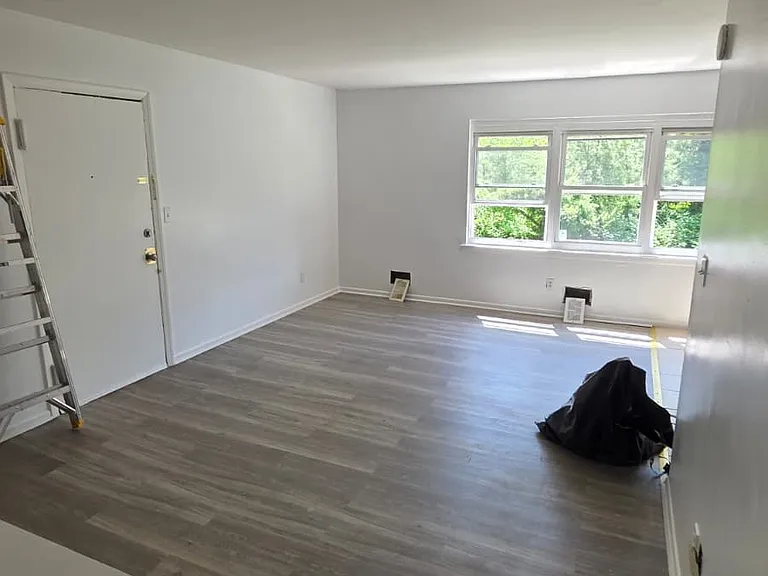 1251 Milton Pl #3B — Photo 1