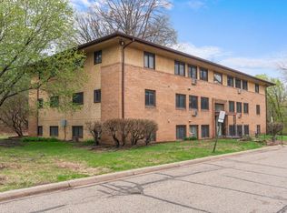 2395 Unity Ave N, Golden Valley, MN 55422