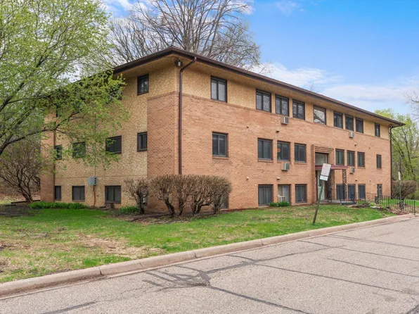 2395 Unity Ave N, Golden Valley, MN 55422