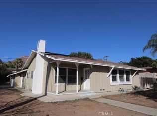 587 W Blaine St, Riverside, CA 92507