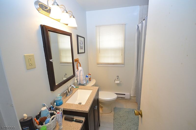 2nd image of 330 Livingston St
