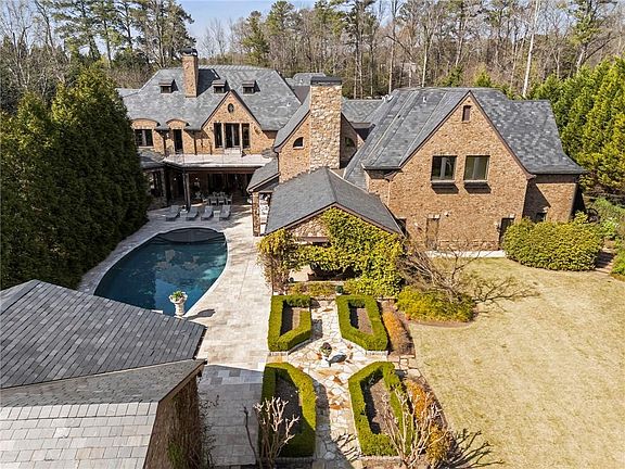 5th image of 1376 Mount Paran Rd NW