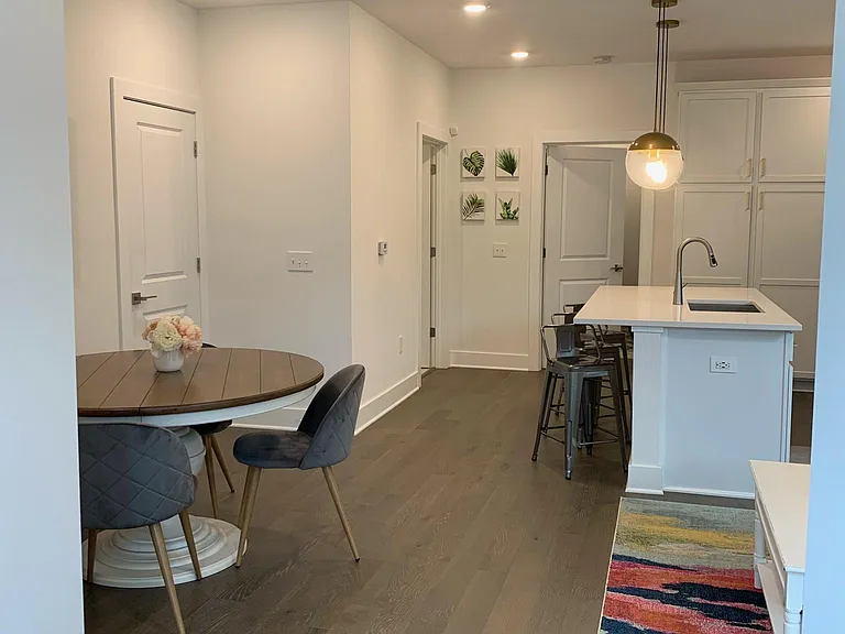 1312 Forsythe Ave — Photo 5