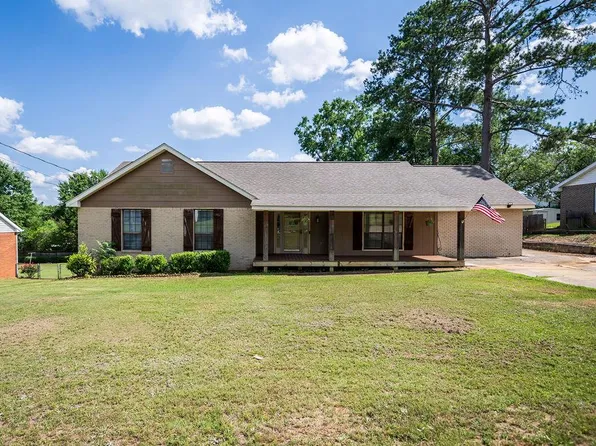 205 Surry Ave, Troy, AL 36081