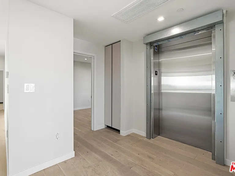 1006 Hancock Ave #PENTHOUSE — Photo 21