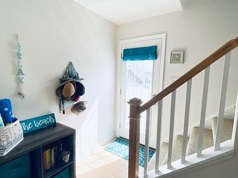 1402 C St — Photo 16