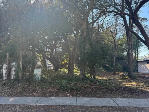 201 25th Ave. S, Myrtle Beach, SC 29577