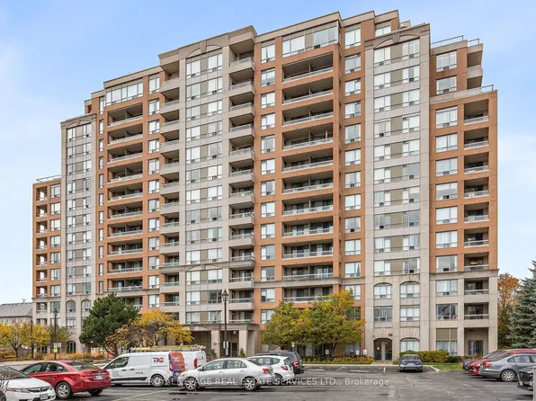 9 Northern Heights Dr #101, Richmond Hill, ON L4B 4M5
