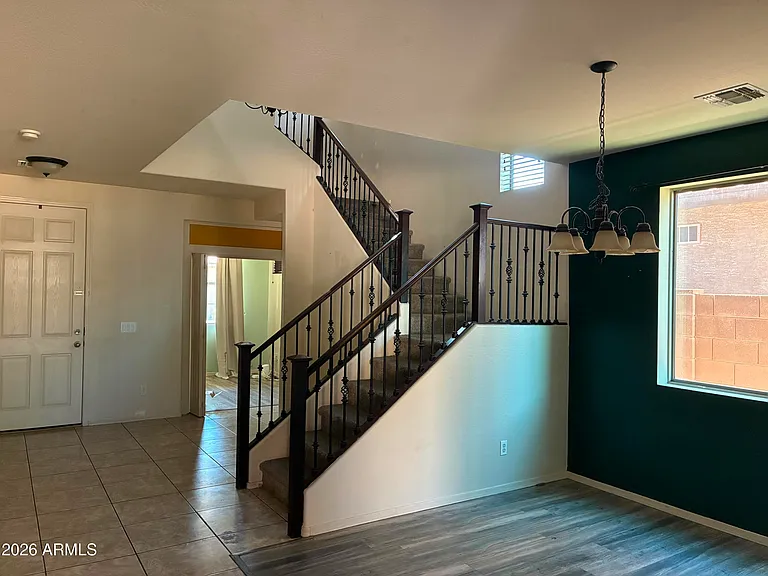 3340 S Sunland Dr — Photo 3
