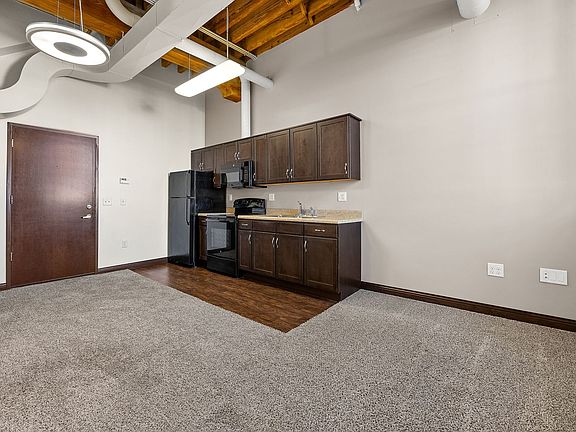 4th image of 605 G Ave NW #117