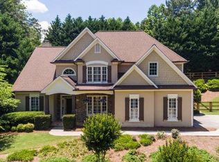 4010 Rockingham Dr, Roswell, GA 30075
